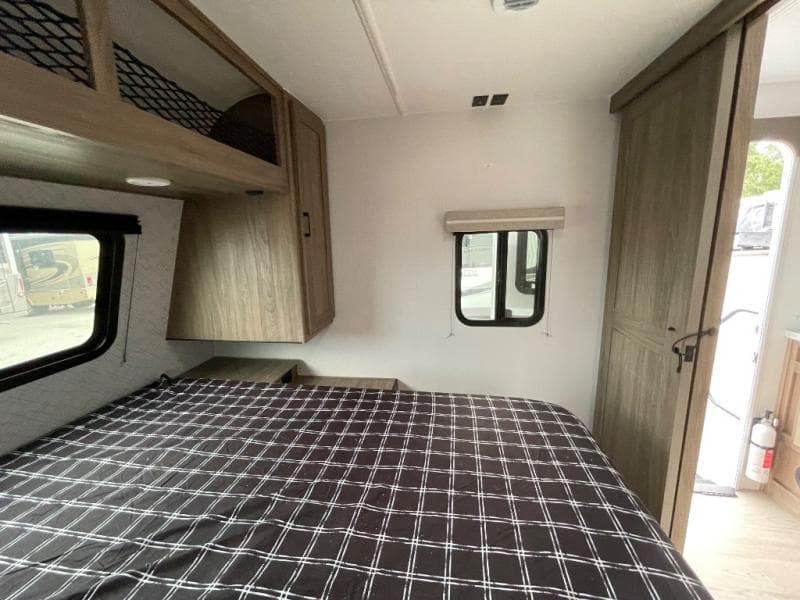 2026 Coachmen 2026 Coachmen Freedom Express - thumbnail 48