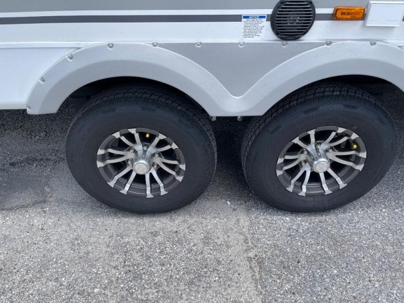 2026 Coachmen 2026 Coachmen Freedom Express - thumbnail 9