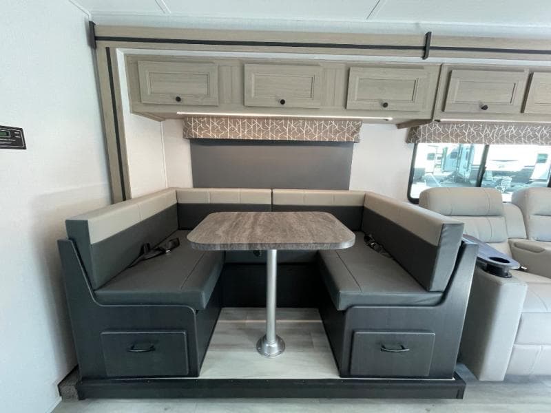 2026 Forest River 2026 Forest River Sunseeker Classic - thumbnail 12