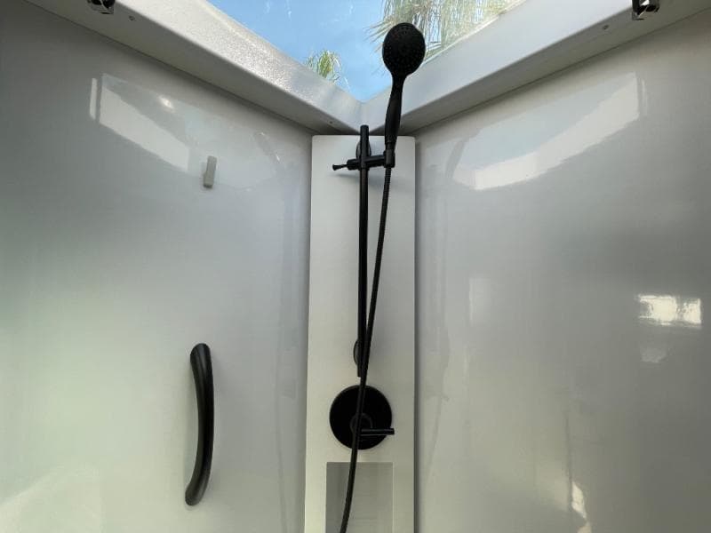 2025 Leisure Travel Vans 2025 Leisure Travel Vans Unity - thumbnail 20