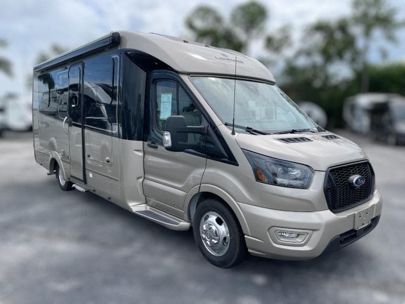 2025 Leisure Travel Vans Wonder 24MBL