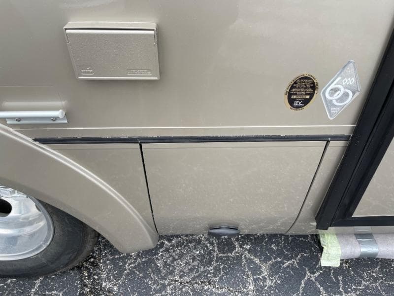 2025 Leisure Travel Vans 2025 Leisure Travel Vans Wonder - thumbnail 8