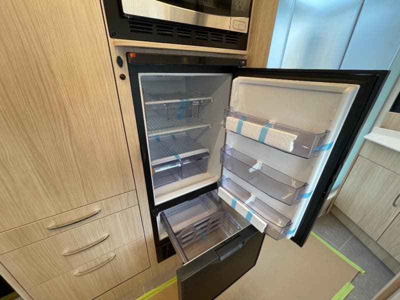 2025 Leisure Travel Vans 2025 Leisure Travel Vans Wonder - thumbnail 35