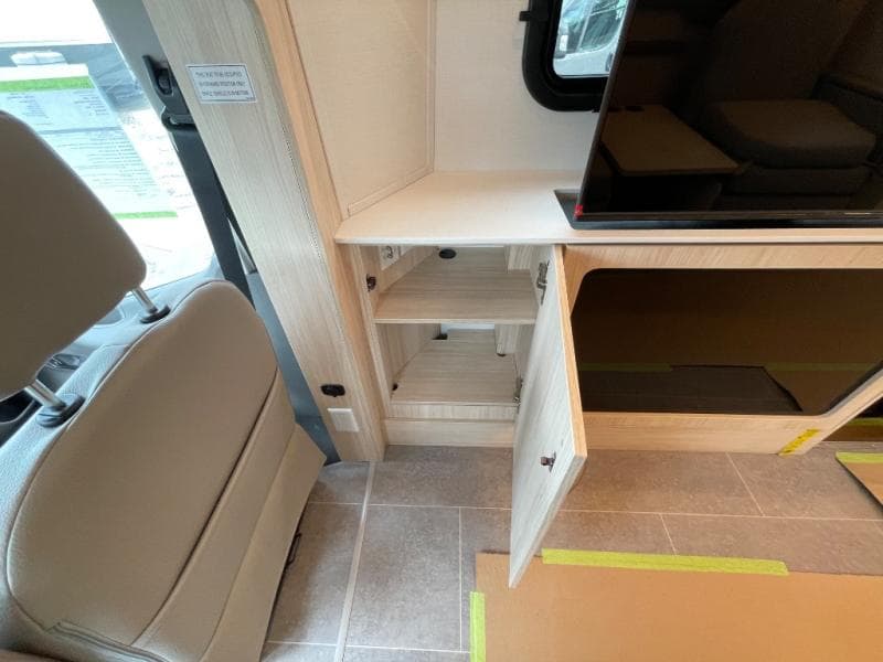 2025 Leisure Travel Vans 2025 Leisure Travel Vans Wonder - thumbnail 59