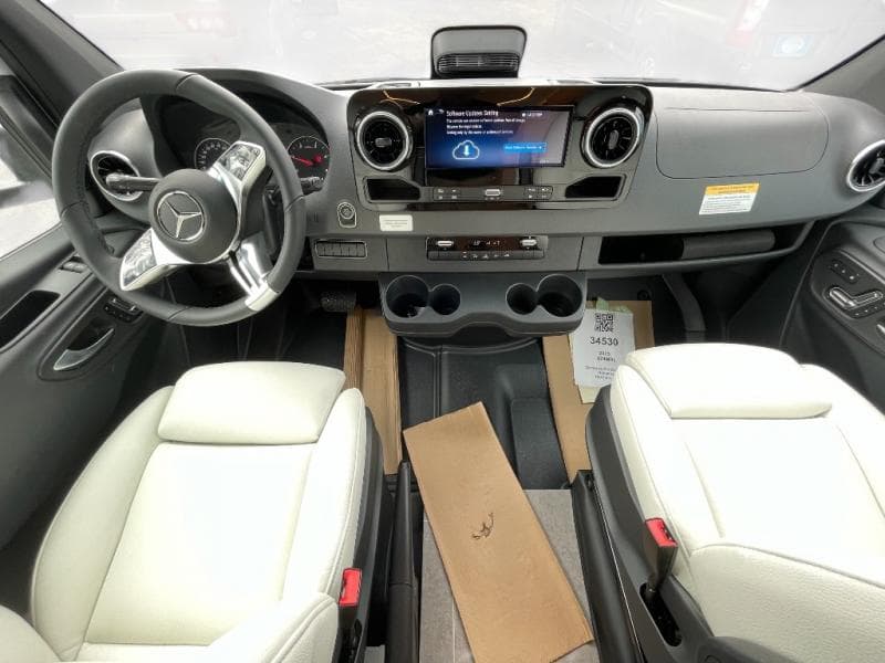 2025 Leisure Travel Vans 2025 Leisure Travel Vans Unity - thumbnail 24