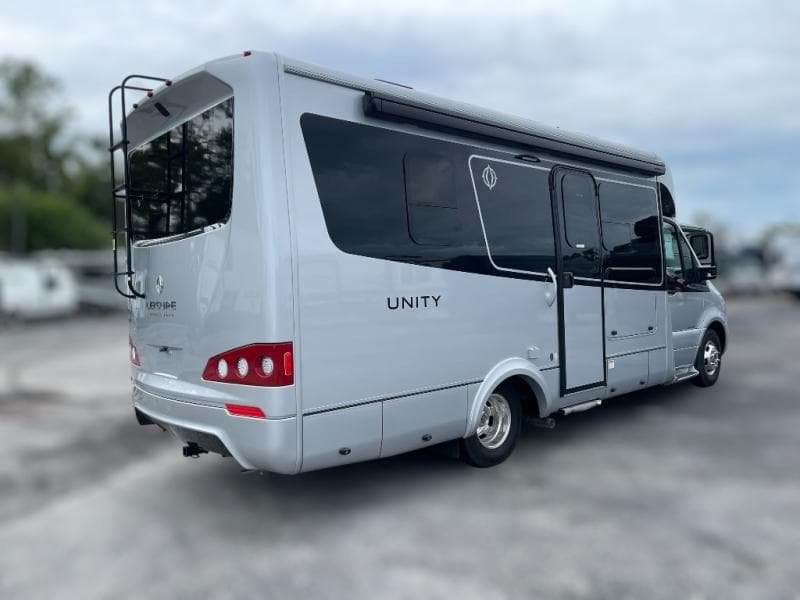 2025 Leisure Travel Vans 2025 Leisure Travel Vans Unity - thumbnail 6