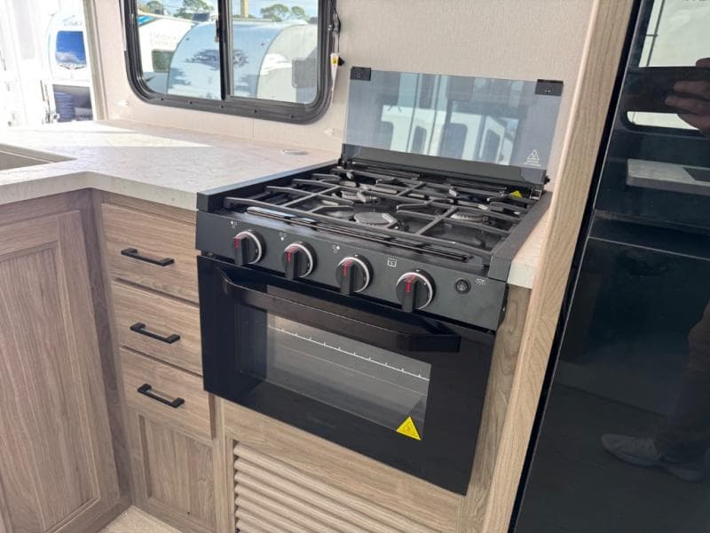 2026 Coachmen 2026 Coachmen Freedom Express - thumbnail 12