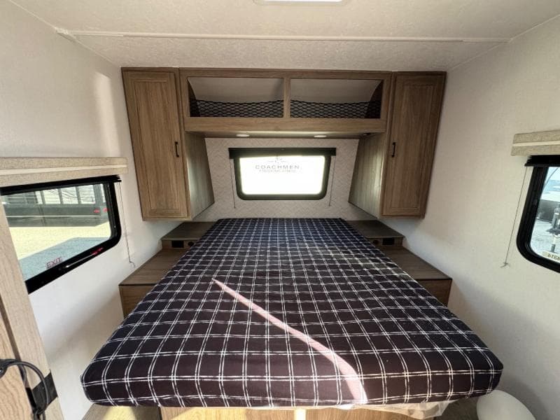 2026 Coachmen 2026 Coachmen Freedom Express - thumbnail 18