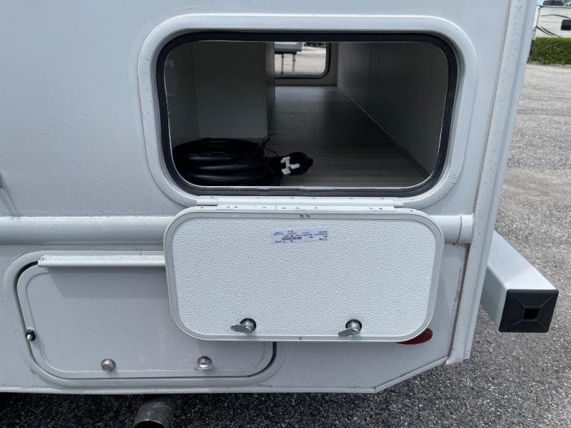 2026 Thor Motor Coach 2026 Thor Motor Coach Quantum - thumbnail 8