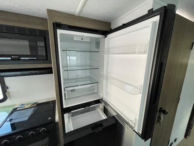 2026 Coachmen 2026 Coachmen Freedom Express - thumbnail 31