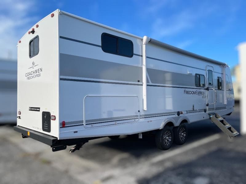 2026 Coachmen 2026 Coachmen Freedom Express - thumbnail 7