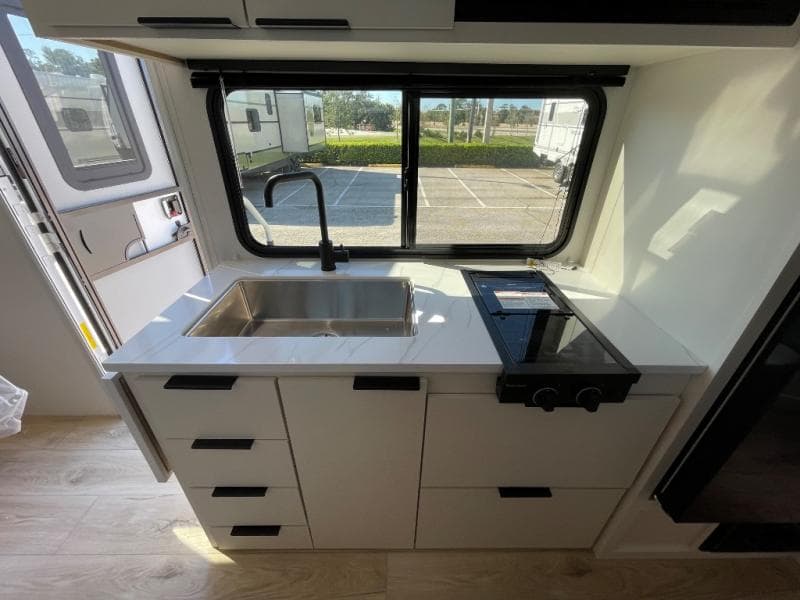 2026 Winnebago 2026 Winnebago Micro Minnie - thumbnail 12