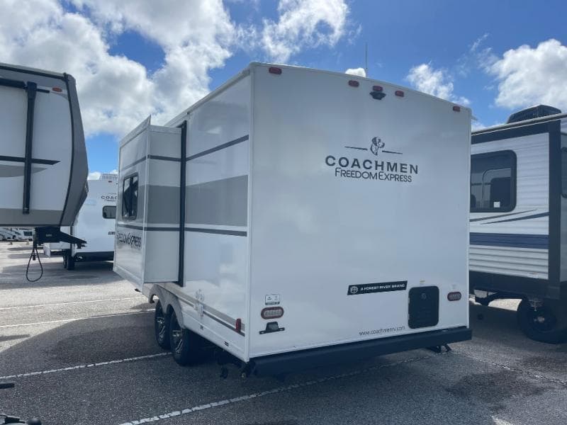 2026 Coachmen 2026 Coachmen Freedom Express - thumbnail 5