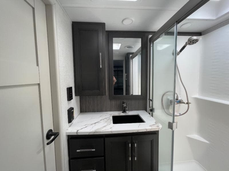 2026 Keystone RV 2026 Keystone RV Alpine Avalanche Edition - thumbnail 26