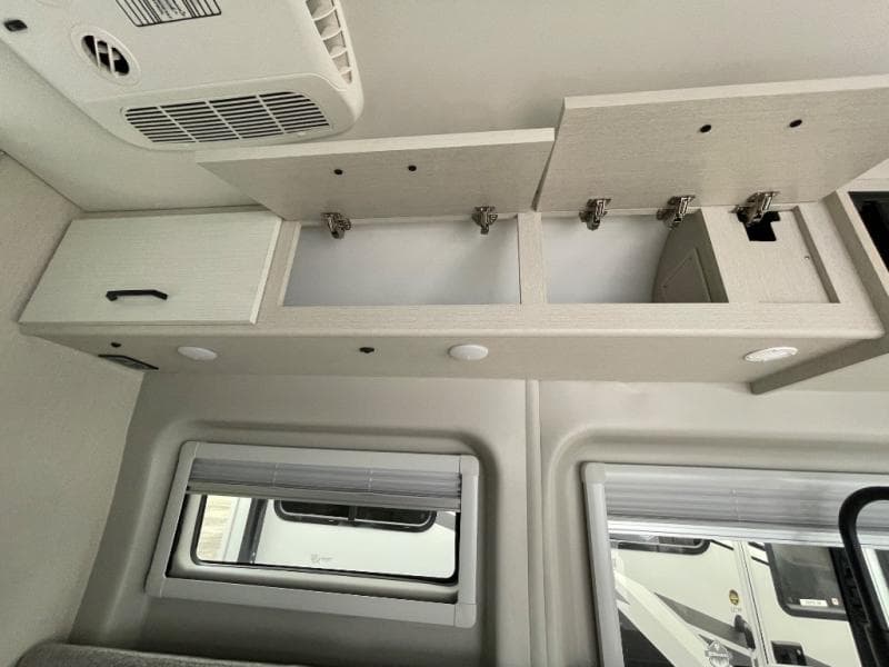 2026 Thor Motor Coach 2026 Thor Motor Coach Palladium - thumbnail 21