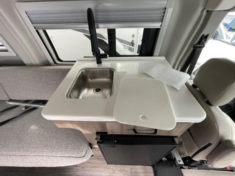 2026 Thor Motor Coach 2026 Thor Motor Coach Palladium - thumbnail 23