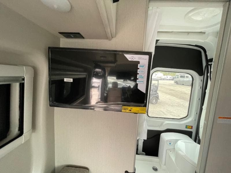 2026 Thor Motor Coach 2026 Thor Motor Coach Palladium - thumbnail 28