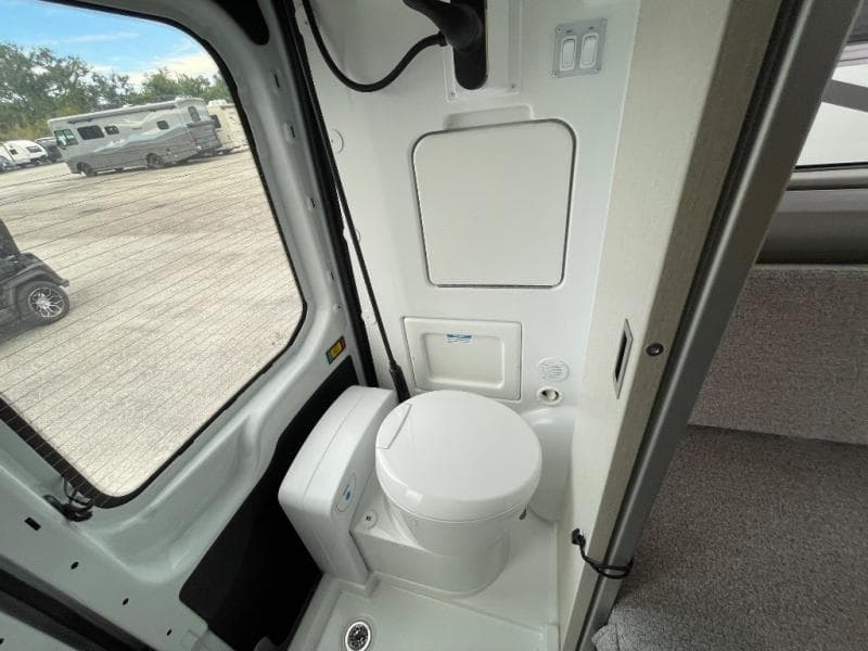 2026 Thor Motor Coach 2026 Thor Motor Coach Palladium - thumbnail 31