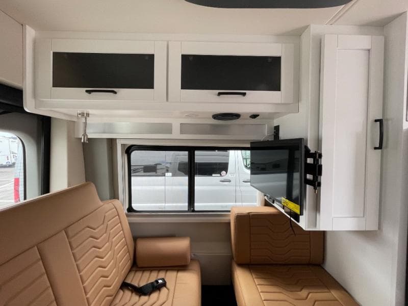 2026 Coachmen 2026 Coachmen Beyond - thumbnail 10