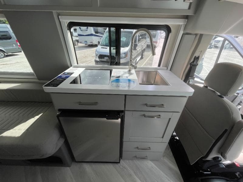 2026 Coachmen 2026 Coachmen Beyond - thumbnail 9