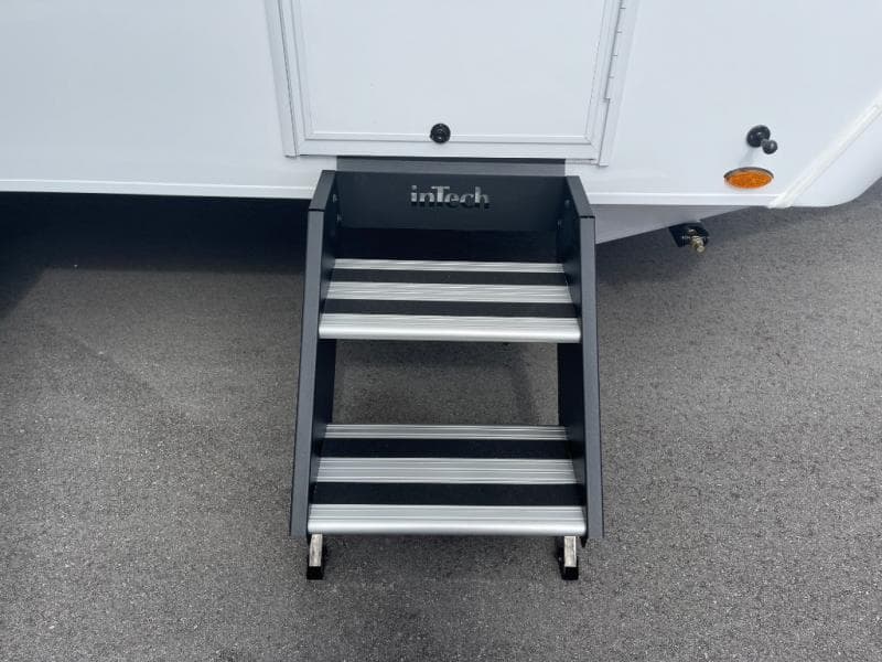 2026 inTech RV 2026 inTech RV Sol - thumbnail 9
