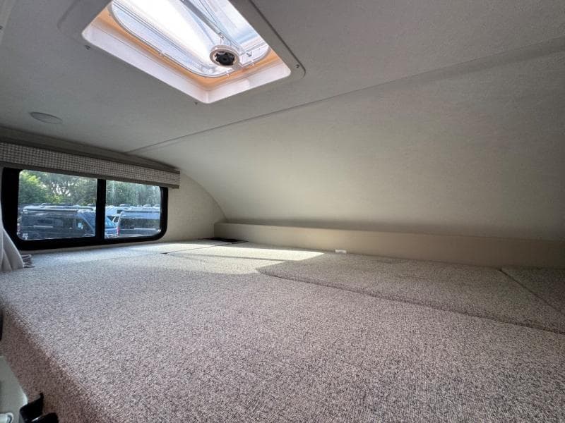 2026 Thor Motor Coach 2026 Thor Motor Coach Quantum - thumbnail 18