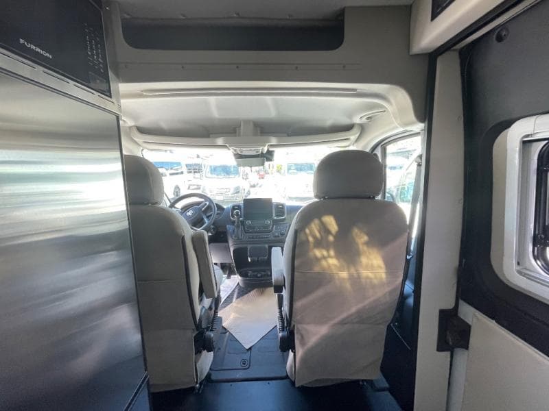 2026 Coachmen 2026 Coachmen Nova - thumbnail 9