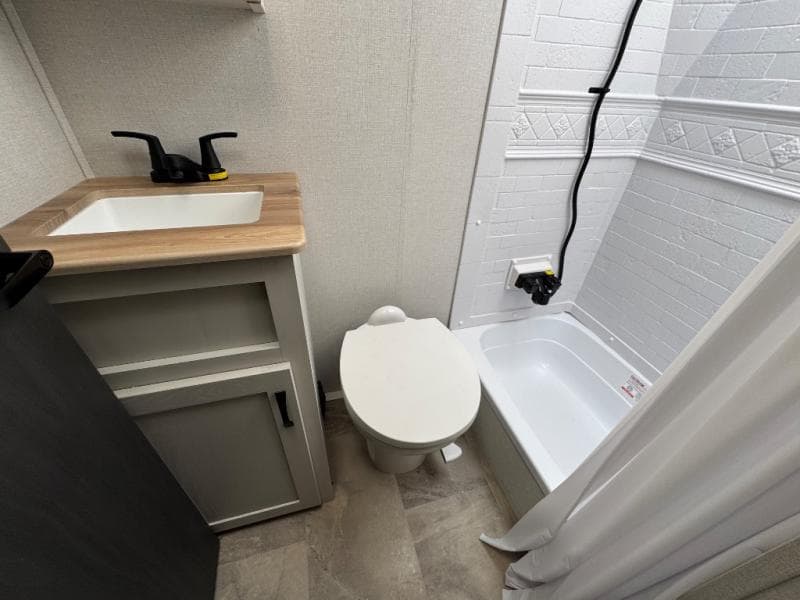 2026 Coachmen 2026 Coachmen Chaparral - thumbnail 28