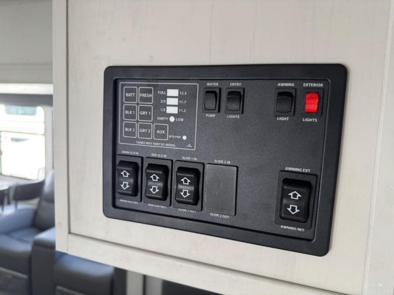 2026 Coachmen 2026 Coachmen Chaparral - thumbnail 31