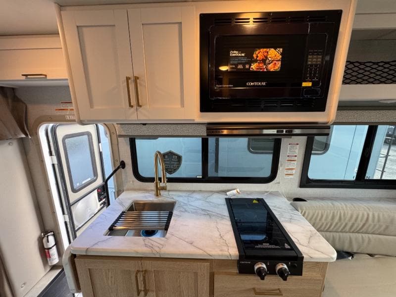 2026 Thor Motor Coach 2026 Thor Motor Coach Chateau - thumbnail 13