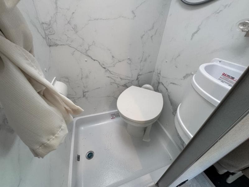 2026 Thor Motor Coach 2026 Thor Motor Coach Chateau - thumbnail 20