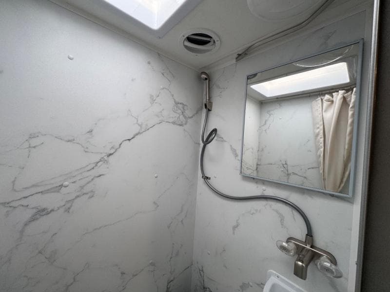 2026 Thor Motor Coach 2026 Thor Motor Coach Chateau - thumbnail 21