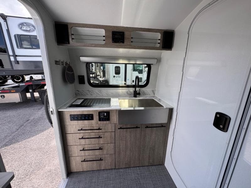 2026 inTech RV 2026 inTech RV Sol - thumbnail 14