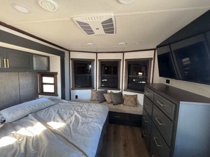 2026 Forest River 2026 Forest River CEDAR CREEK COTTAGE - thumbnail 22