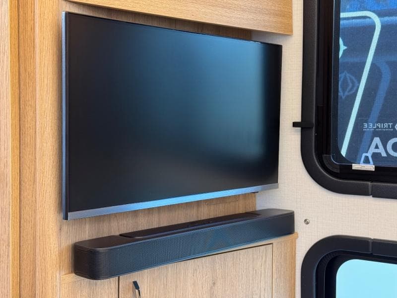 2026 Leisure Travel Vans 2026 Leisure Travel Vans Wonder - thumbnail 11