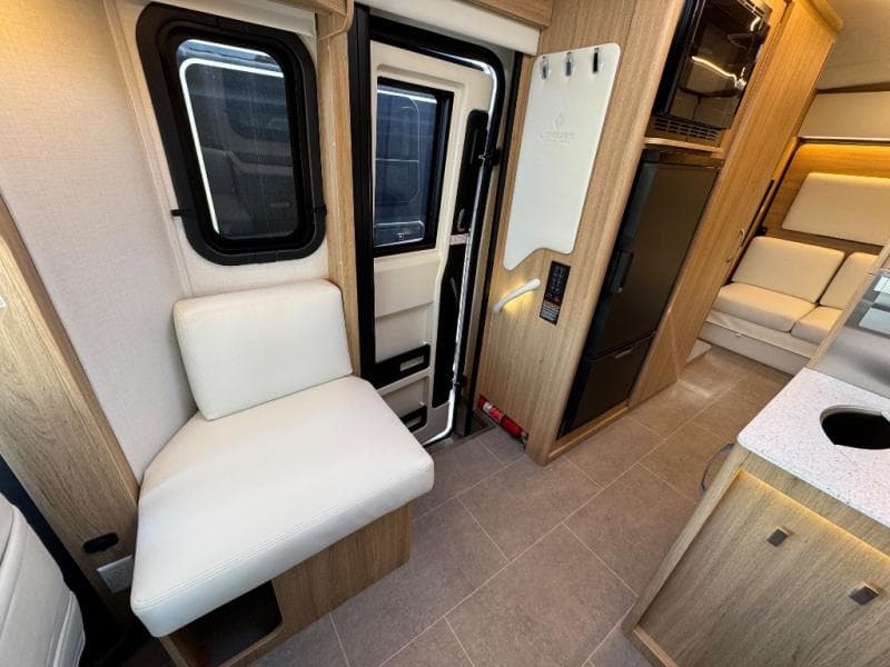 2026 Leisure Travel Vans 2026 Leisure Travel Vans Wonder - thumbnail 18