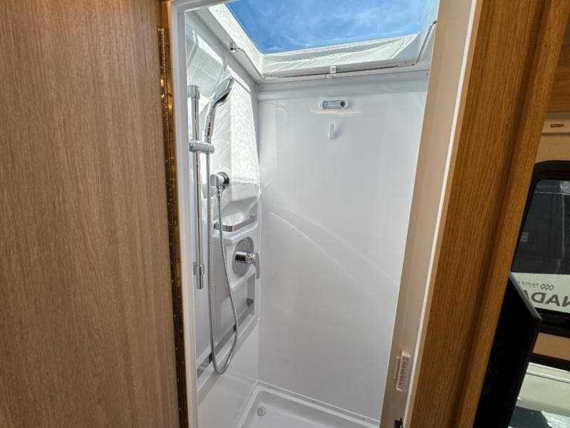 2026 Leisure Travel Vans 2026 Leisure Travel Vans Wonder - thumbnail 22