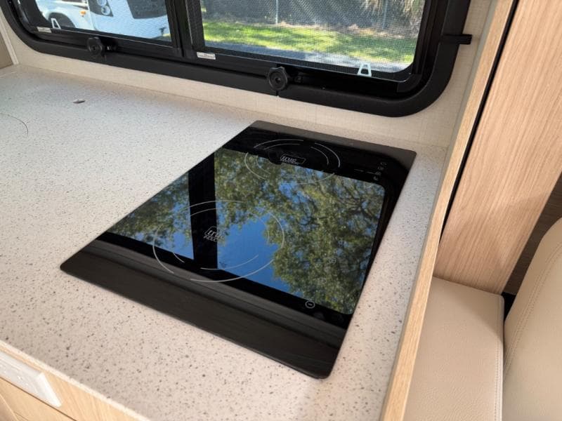 2026 Leisure Travel Vans 2026 Leisure Travel Vans Unity - thumbnail 17