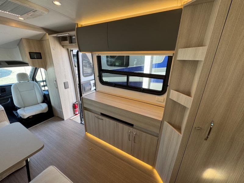 2021 Leisure Travel Vans 2021 Leisure Travel Vans Wonder - thumbnail 15