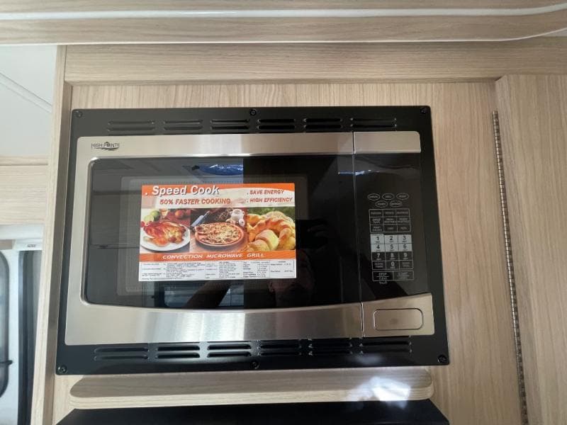 2025 Leisure Travel Vans 2025 Leisure Travel Vans Wonder - thumbnail 9