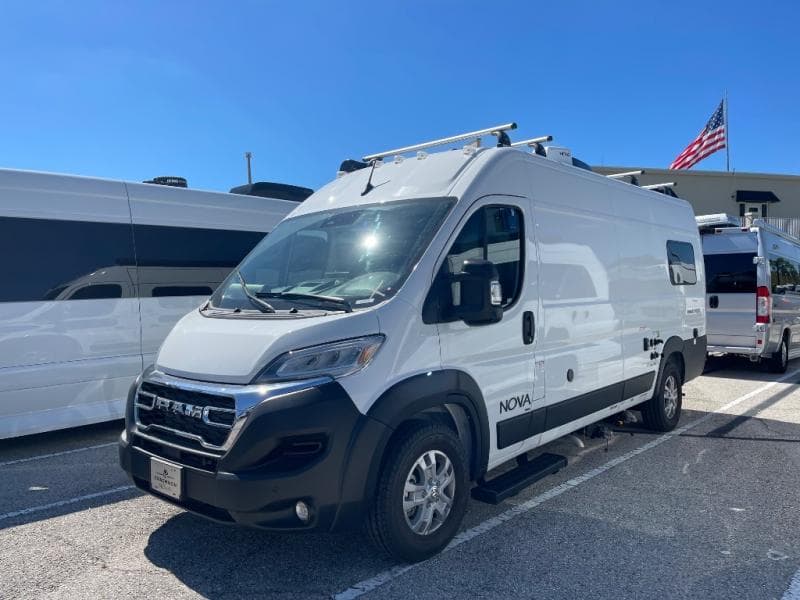 2026 Coachmen 2026 Coachmen Nova - thumbnail 4