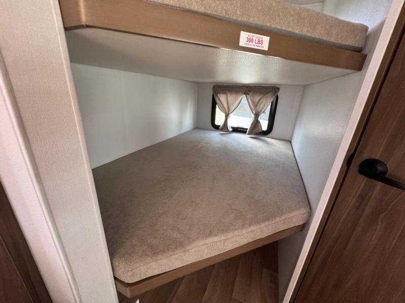 2026 Winnebago 2026 Winnebago Access - thumbnail 16