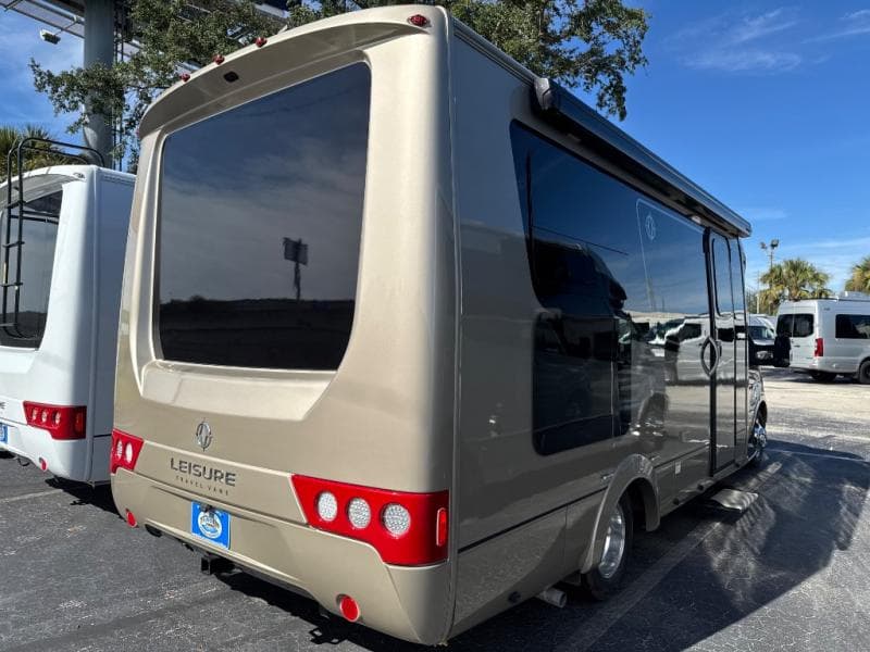 2025 Leisure Travel Vans 2025 Leisure Travel Vans Wonder - thumbnail 5