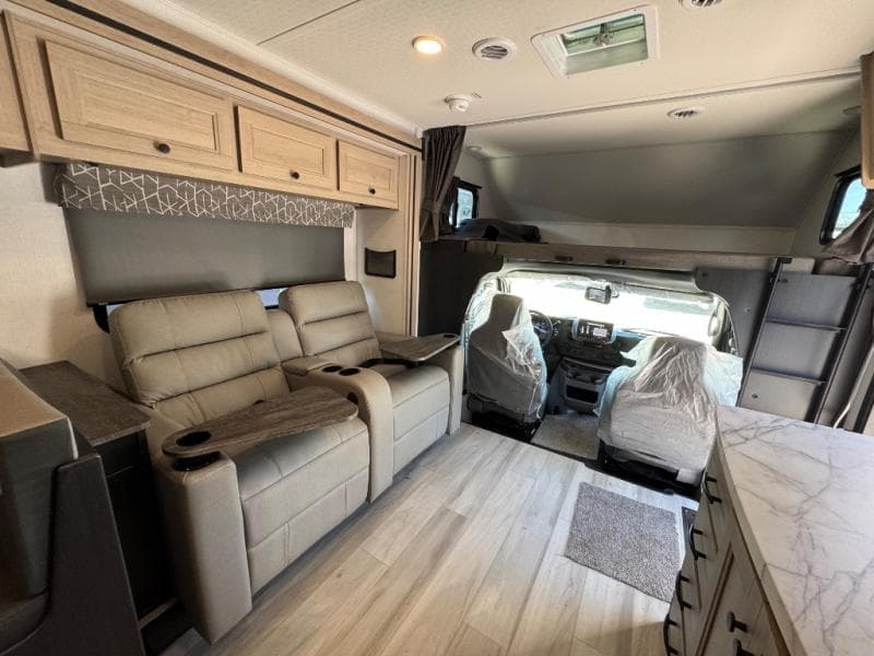 2026 Forest River 2026 Forest River Sunseeker Classic - thumbnail 12