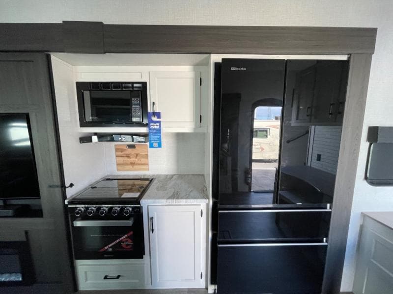 2026 Venture RV 2026 Venture RV SportTrek - thumbnail 14