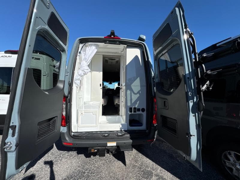 2026 Thor Motor Coach 2026 Thor Motor Coach Sanctuary - thumbnail 7