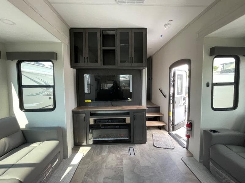 2026 Coachmen 2026 Coachmen Brookstone - thumbnail 13