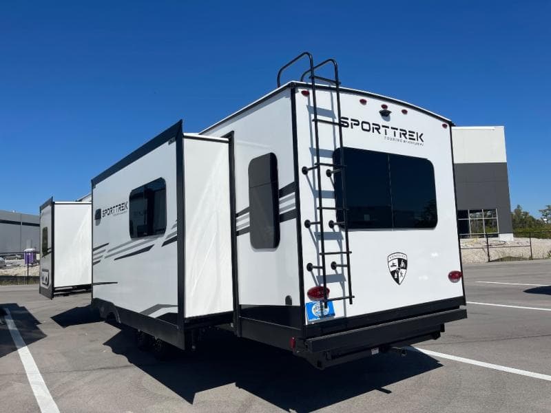 2026 Venture RV 2026 Venture RV SportTrek 5 Touring Edition - thumbnail 5