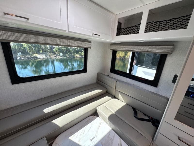 2026 Thor Motor Coach 2026 Thor Motor Coach Quantum - thumbnail 16