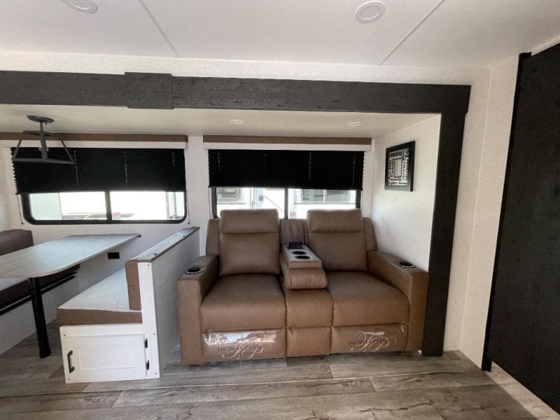 2026 Venture RV 2026 Venture RV Sienna - thumbnail 8